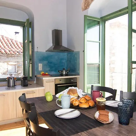 Stavroulas Stone House In Rigklia, Messinia アパート