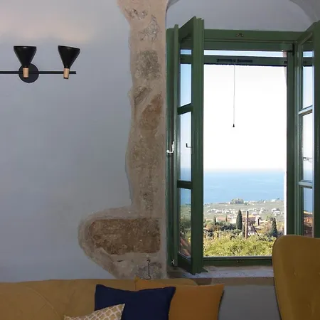 Stavroulas Stone House In Rigklia, Messinia