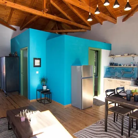 아파트 Stavroulas Stone House In Rigklia, Messinia 리글리아