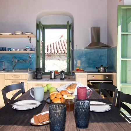 Stavroulas Stone House In Rigklia, Messinia 아파트