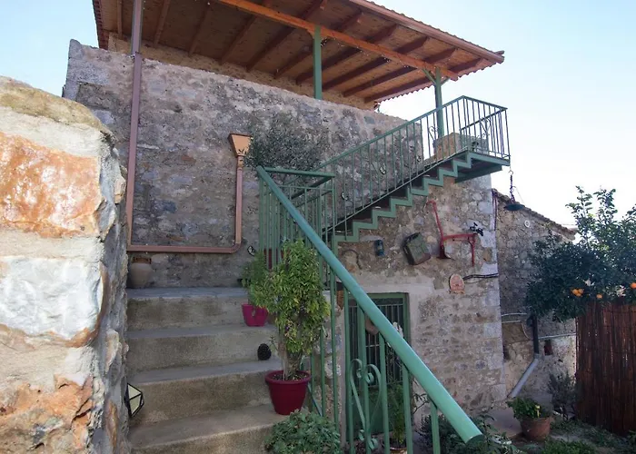 Stavroulas Stone House In Rigklia, Messinia *