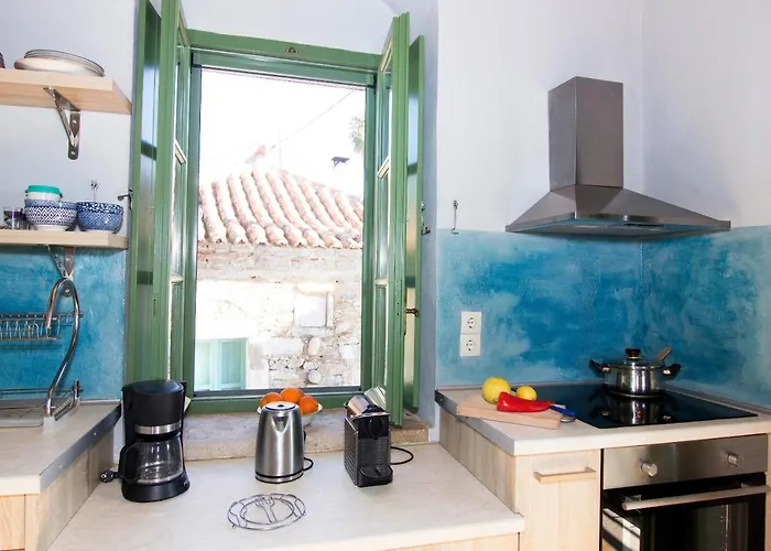 Lejlighed Stavroulas Stone House In Rigklia, Messinia *