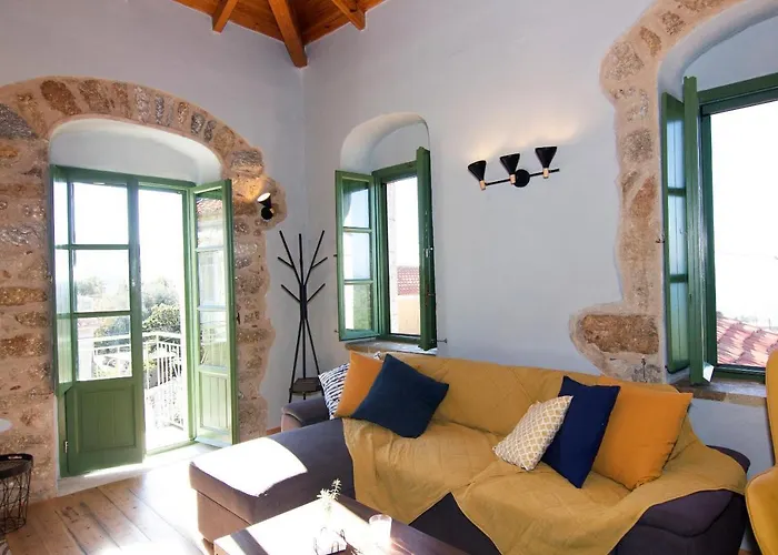 Stavroulas Stone House In Rigklia, Messinia